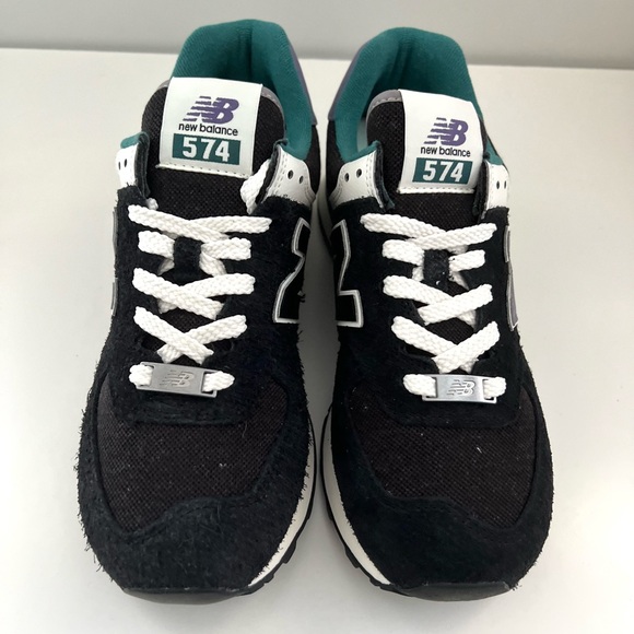 🌟New Balance Classics Unisex 574-Black Blue-Women’s 8.5 - Picture 7 of 11